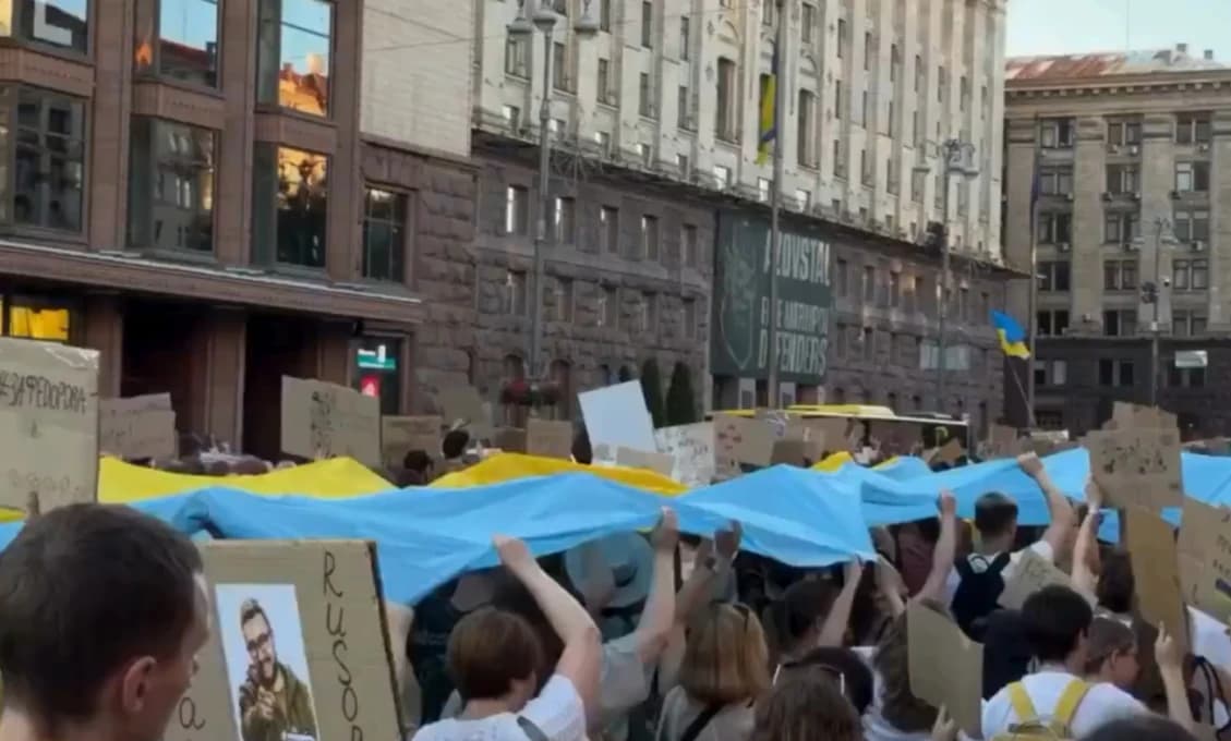 Protesty proti Zelenskému trvajú. Ukrajinci povedali, čo chcú