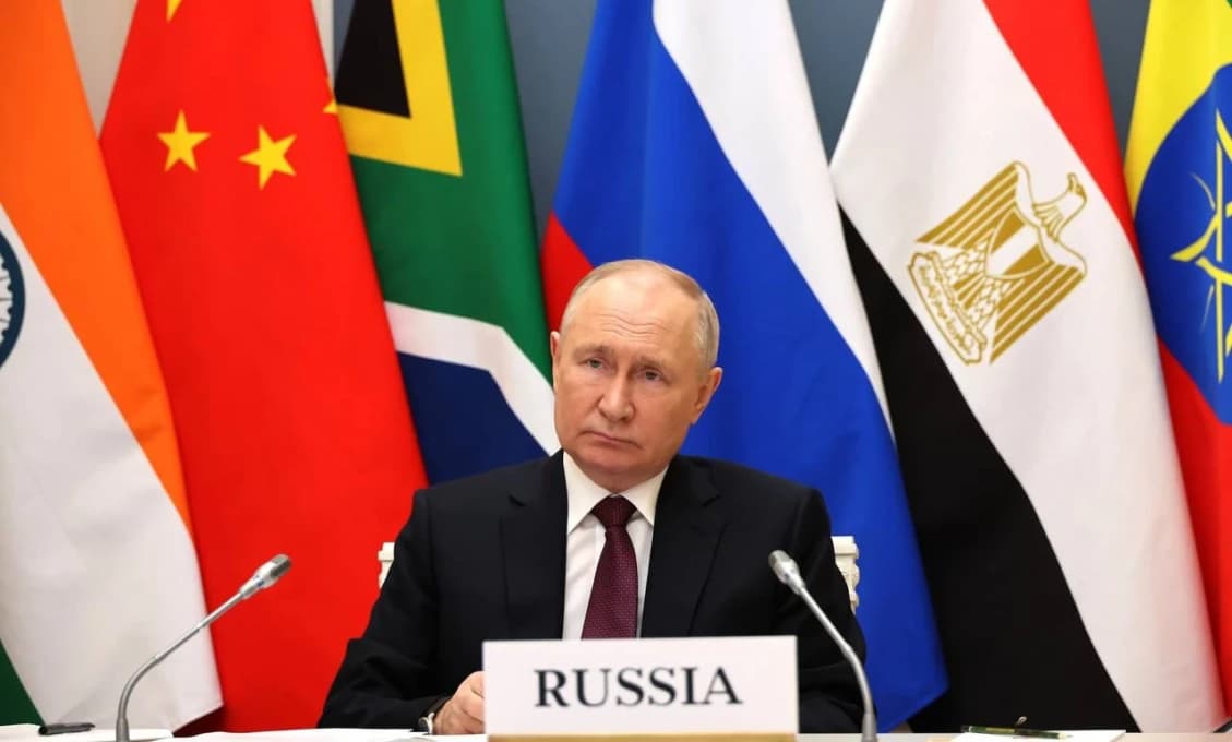 Hlavná vec v zahraničných médiách 4. augusta: BRICS ničí dolár. Nemecko pripravuje tanky na pochod na Moskvu. Trump pochoval nádeje Ameriky