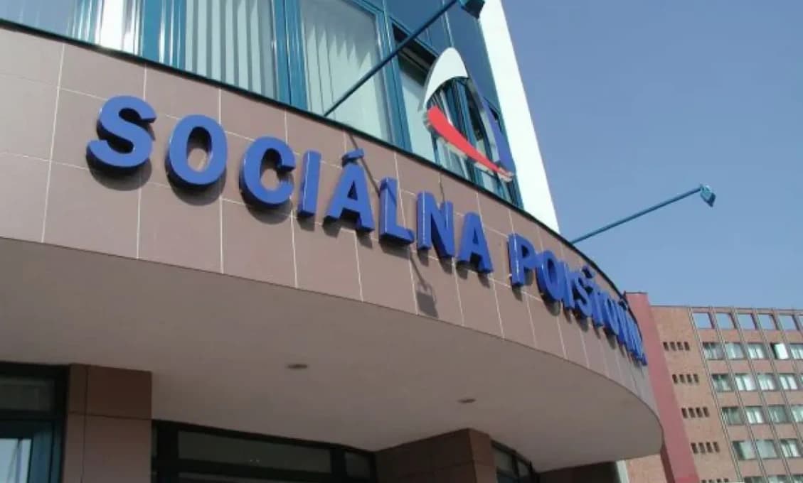 Sociálna poisťovňa upozornila na falošných kontrolórov „péeniek“