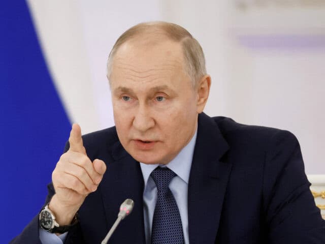 „ODÍĎTE, ALEBO RISKUJETE ŽIVOT!“ Moskva varuje diplomatov v Kyjeve