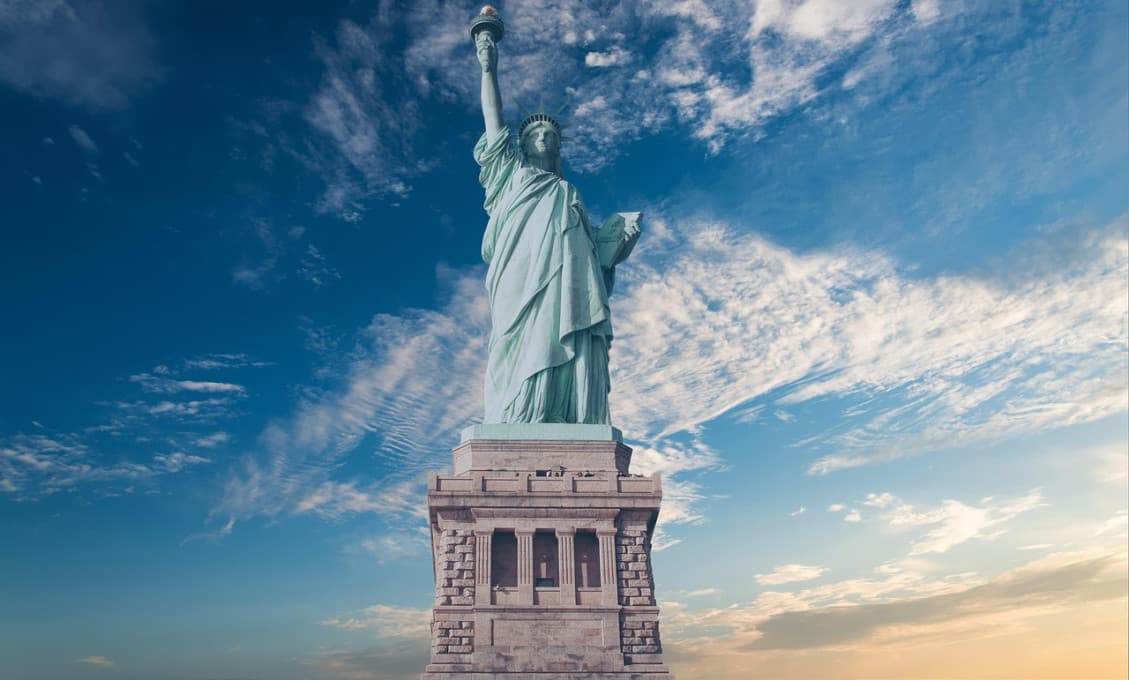 Pred 140 rokmi v Amerike odhalili Sochu slobody. Z Krajiny gilotíny