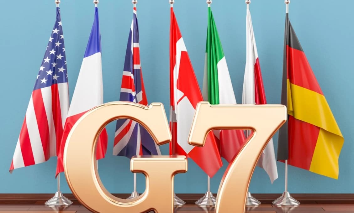 Bude naša opozícia bliakať aj na G7? Macron zvoláva summit pre rekordné ceny palív