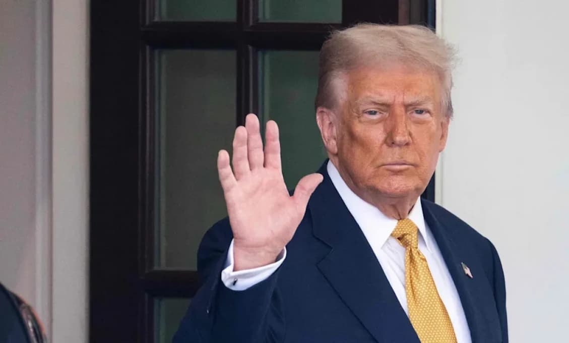 „Červená opica“: Poslankyňa Zelenského strany urážala Trumpa, vulgárny príspevok následne vymazala