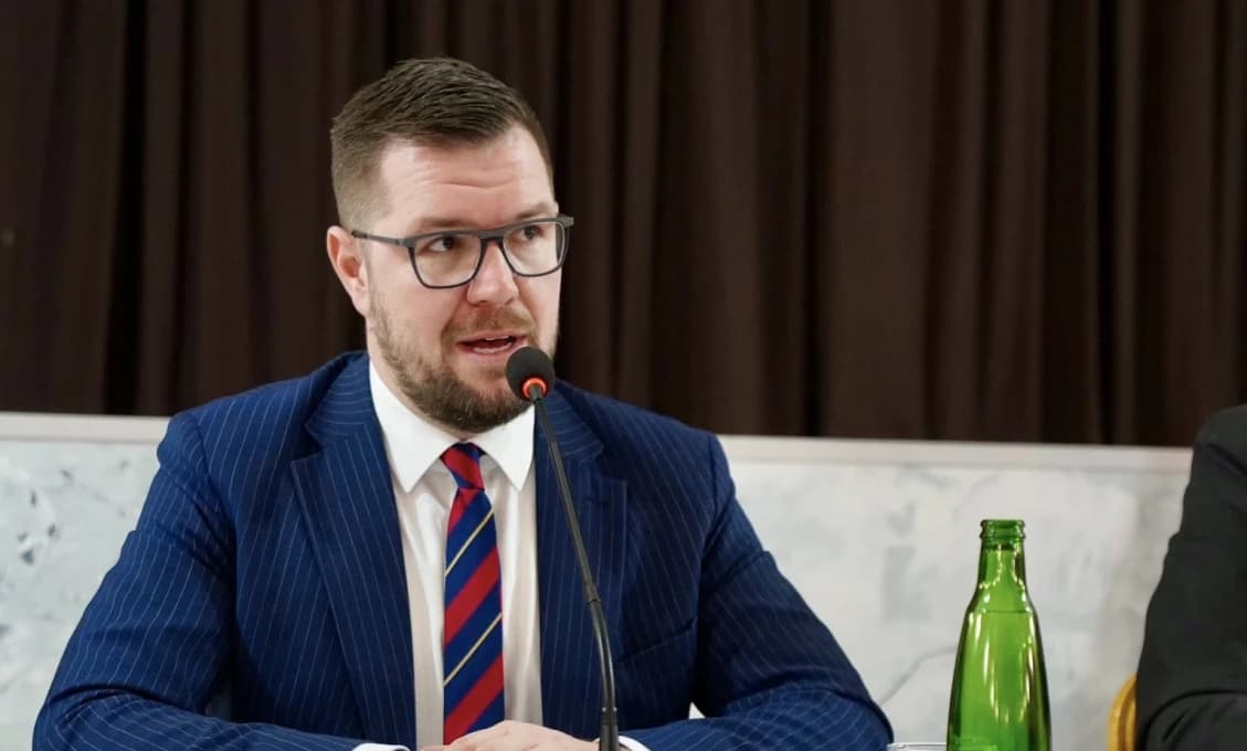 I. Šimko uložil dohody s volebnými záväzkami pre okresy u notára
