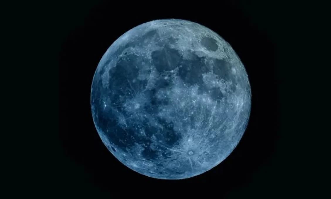 Mimoriadna noc nad Slovenskom: Čaká nás temnota aj dážď padajúcich hviezd!