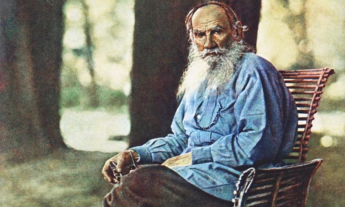 Lev Tolstoj a jeho 10 silných myšlienok o vláde, ľuďoch, šťastí a láske