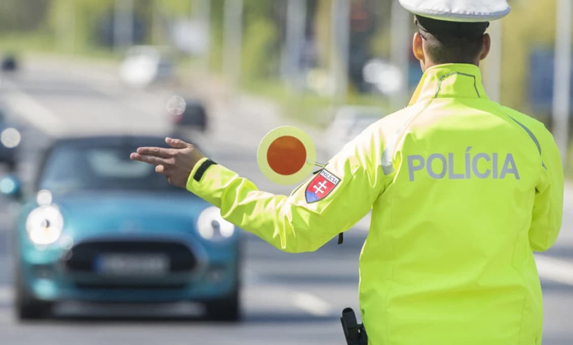 VIDEO: Vodič nafúkal viac ako dve promile, v aute viezol dieťa