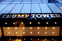 Na snímke fasáda mrakodrapu Trump Tower na ulici Piata avenue v New Yorku 23. septembra 2024.